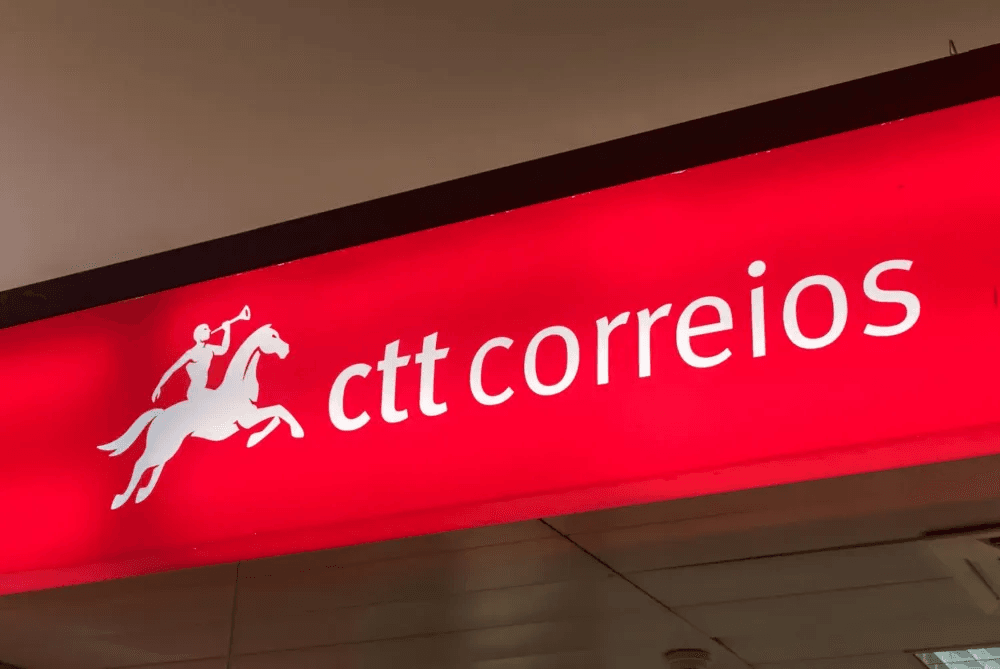 Expedição para os EUA: bloqueio da CTT e as soluções