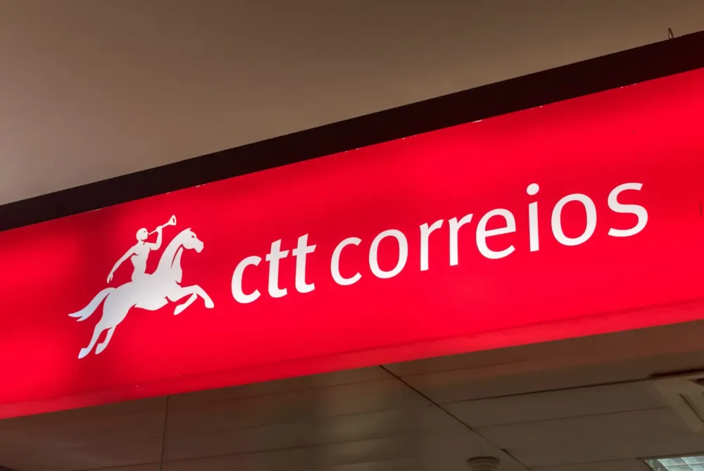 Expedição para os EUA: bloqueio da CTT e as soluções