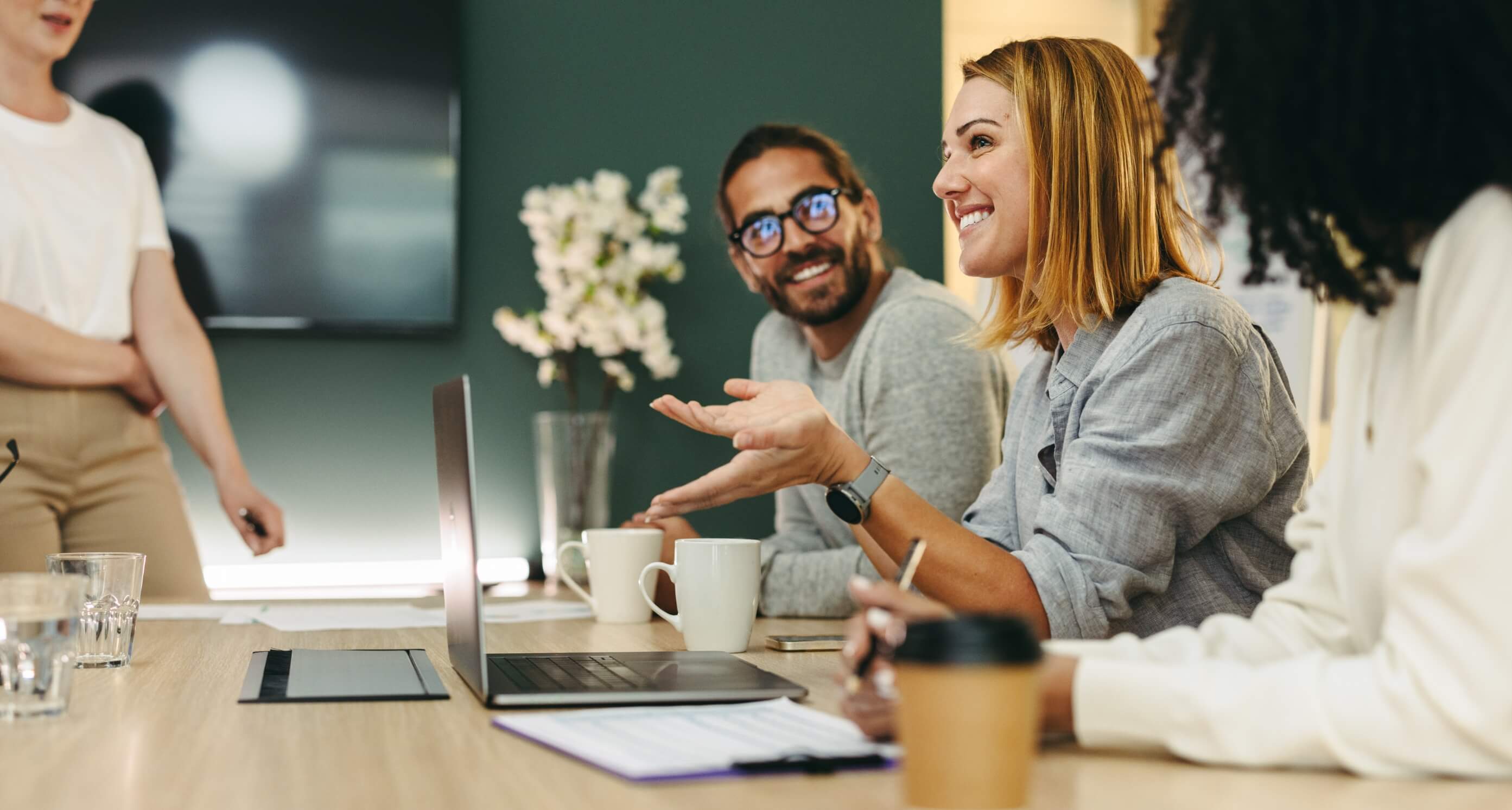 Accompagnement des e-commerçants face aux défis logistiques : gestion des retards, erreurs d'adresse et formalités douanières.